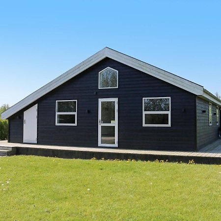 8 Person Holiday Home In Hadsund Экстерьер фото
